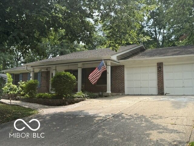 Property Photo:  17 Sleepy Hollow Lane  IN 46032 