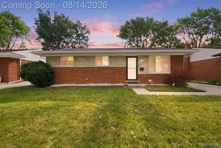 Property Photo:  31546 Northwood Drive  MI 48026 2463 