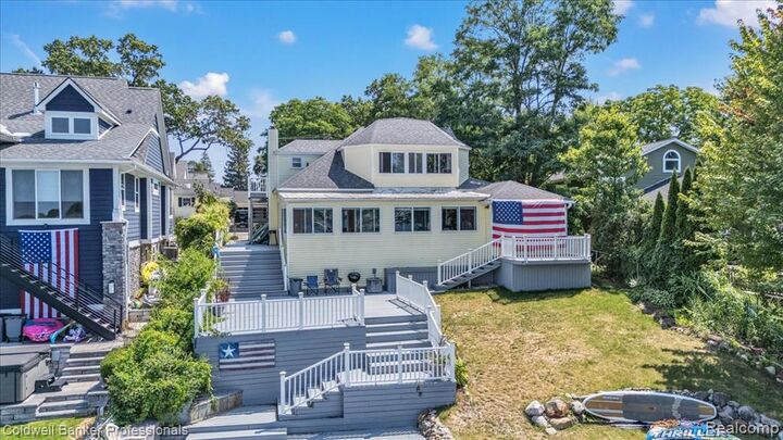 Property Photo:  16 S North Shore Drive  MI 48362 3023 