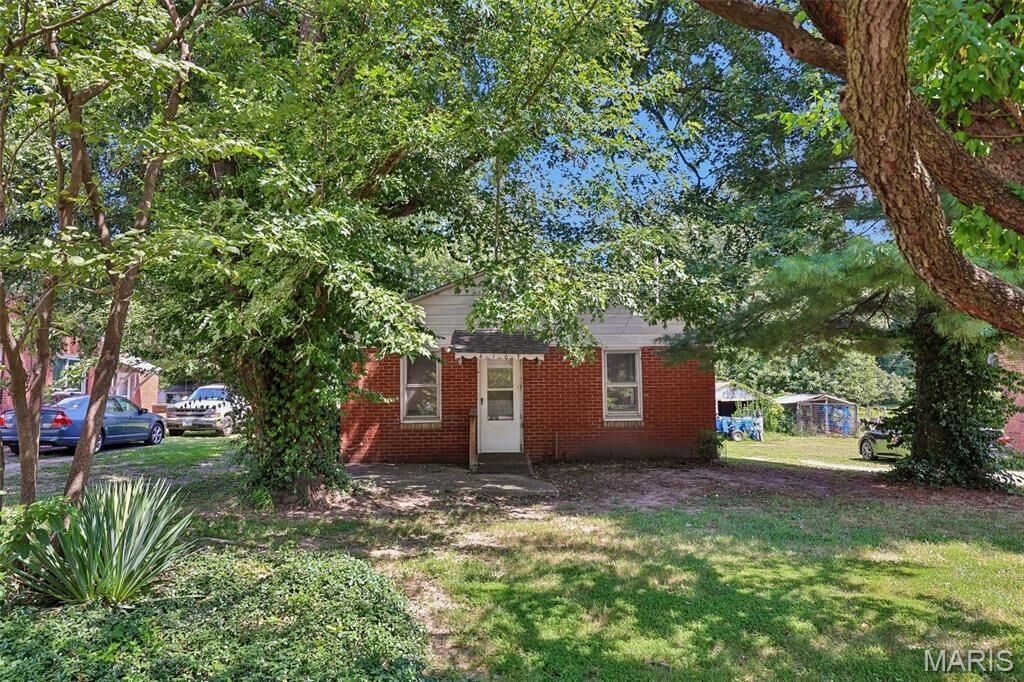 Property Photo:  4107 Illinois Route 16  IL 62056 