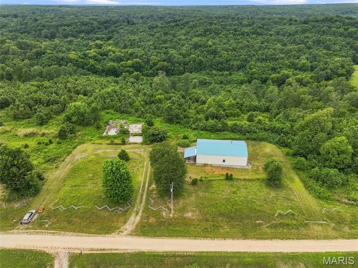 Property Photo: 18133 Jaybird Lane MO 65536