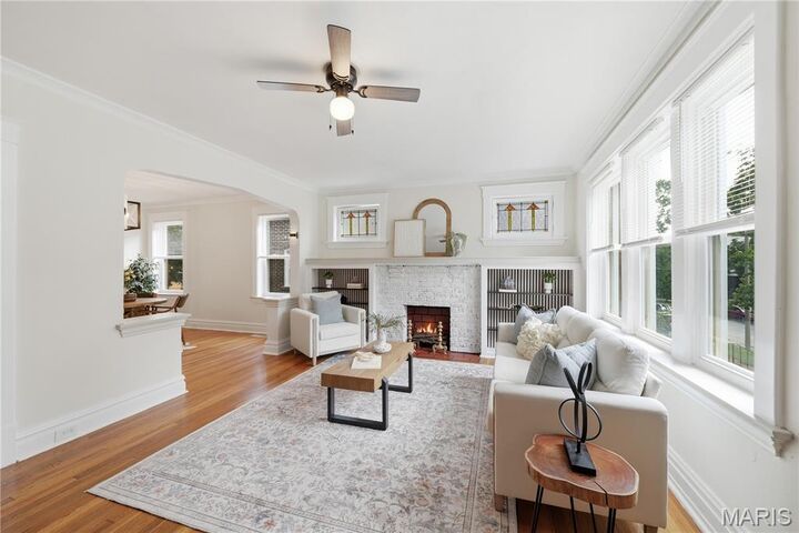 Property Photo:  4945 Sutherland Avenue  MO 63109 