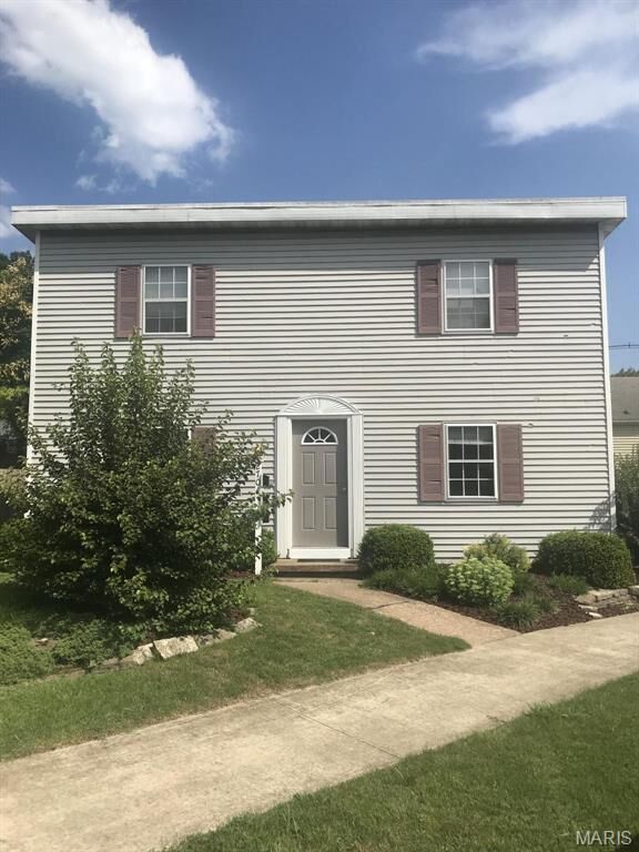 Property Photo:  2704 Idaho Avenue  IL 62040 