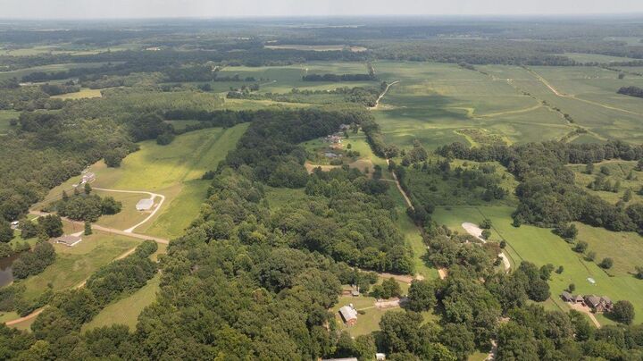 Property Photo:  860 Hughes Rd  TN 38011 