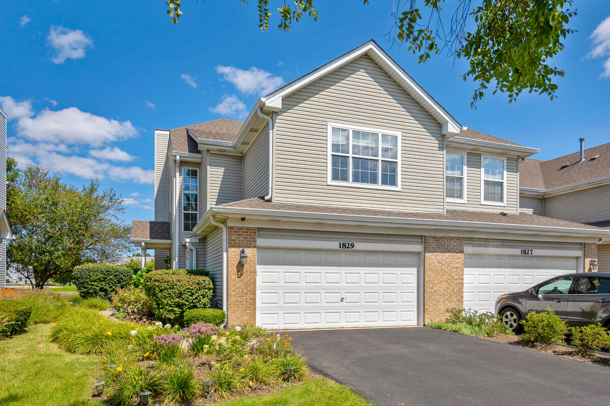 Property Photo:  1829 Golden Gate Lane  IL 60563 