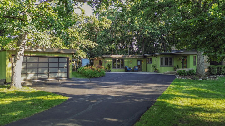 Property Photo: 8623 S Roma Road IL 60464