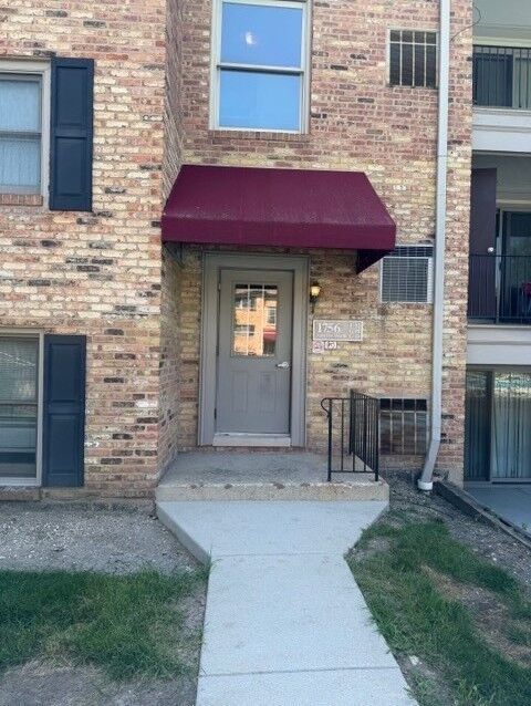 Property Photo:  1756 Fayette Walk C  IL 60169 