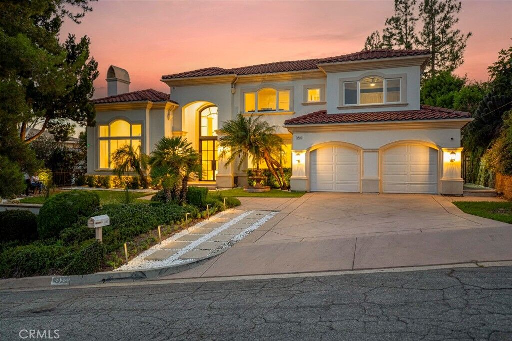 Property Photo: 350 Starlight Crest CA 91011