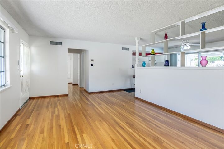 Property Photo:  11543 Swinton Avenue  CA 91344 