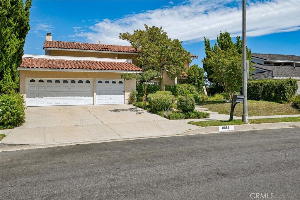 Property Photo:  11856 Porter Valley Drive  CA 91326 