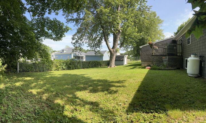 Property Photo: 14 Wood Avenue ME 04072