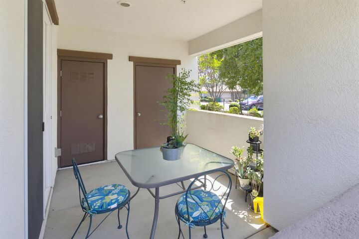Property Photo: 1530 Topanga Lane 101 CA 95648
