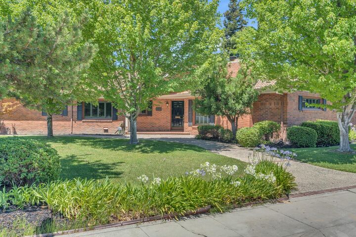 Property Photo:  1071 W Monterey Avenue  CA 95204 