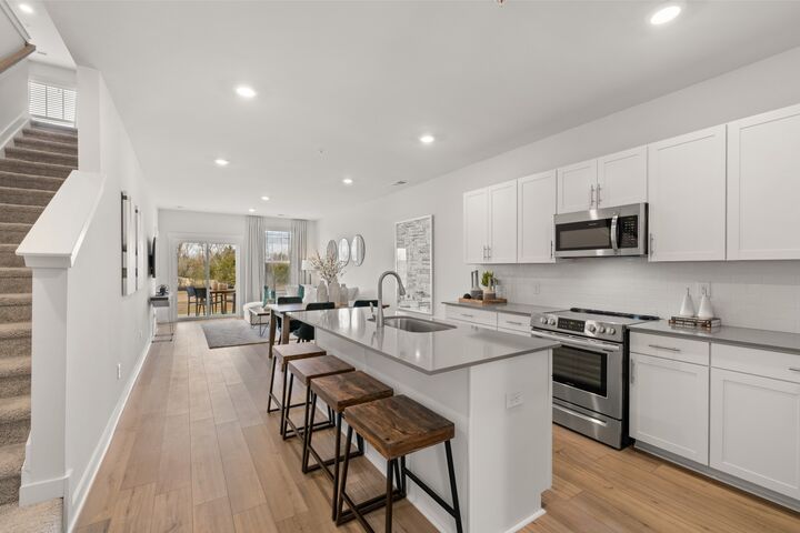 Property Photo:  672 Birdie Dr  TN 37174 