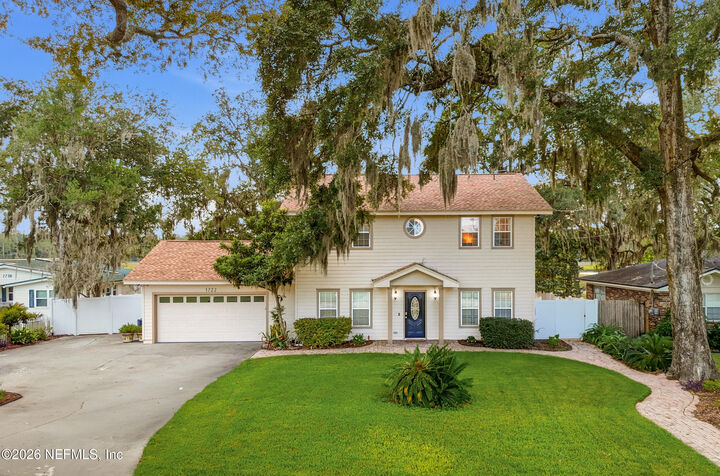 Property Photo:  1722 Hammock Circle W  FL 32225 