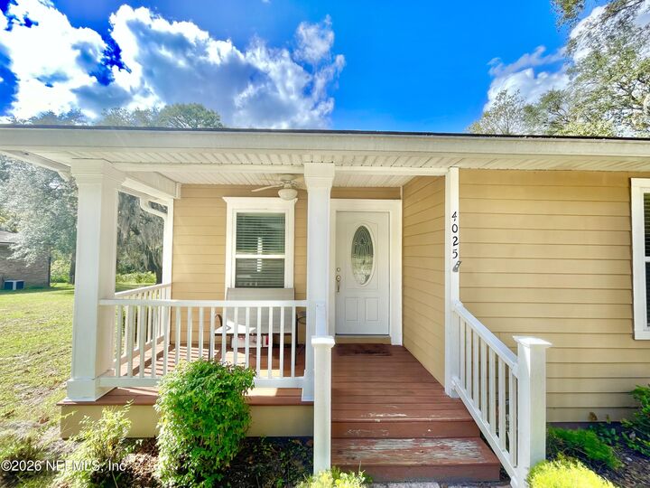 Property Photo: 4025 Thunder Heights Lane FL 32068