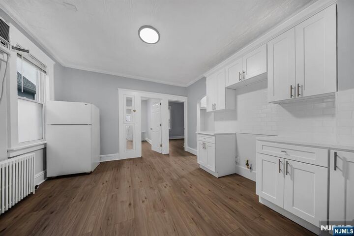 Property Photo:  15 Tuttle Street 2  NJ 07057 