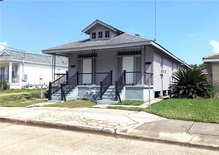 Property Photo: 944 46 11th Street LA 70053
