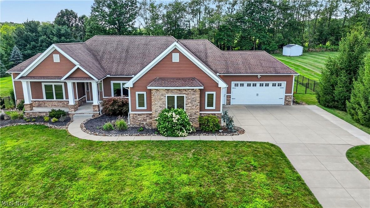 Property Photo:  4066 Knollbrook Drive  OH 44203 