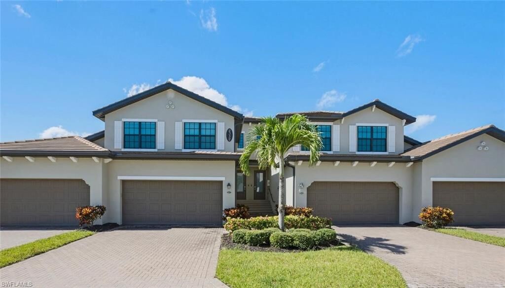 Property Photo: 2352 Anguilla Dr 201 FL 34120