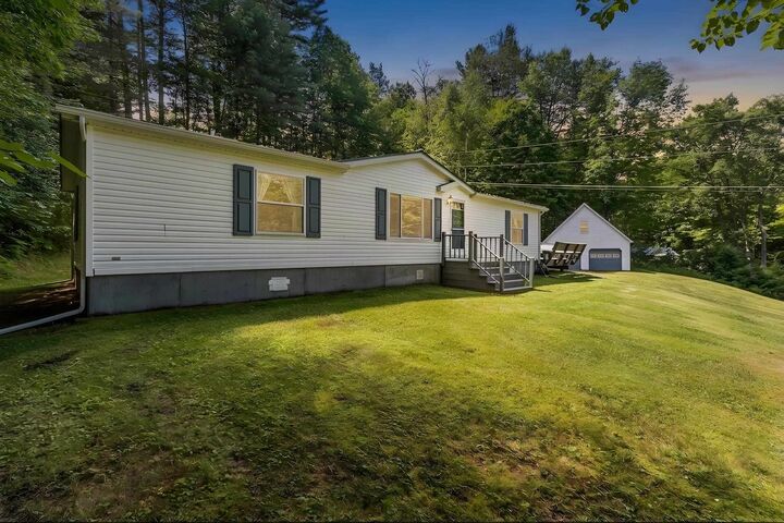 Property Photo:  9 Hayes Road  VT 05676 