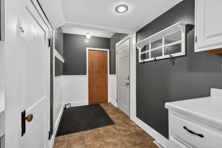 Property Photo:  304 5th Avenue N  MN 55312 