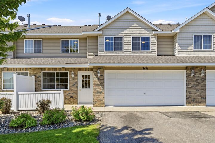 Property Photo: 17471 Gettysburg Way MN 55044