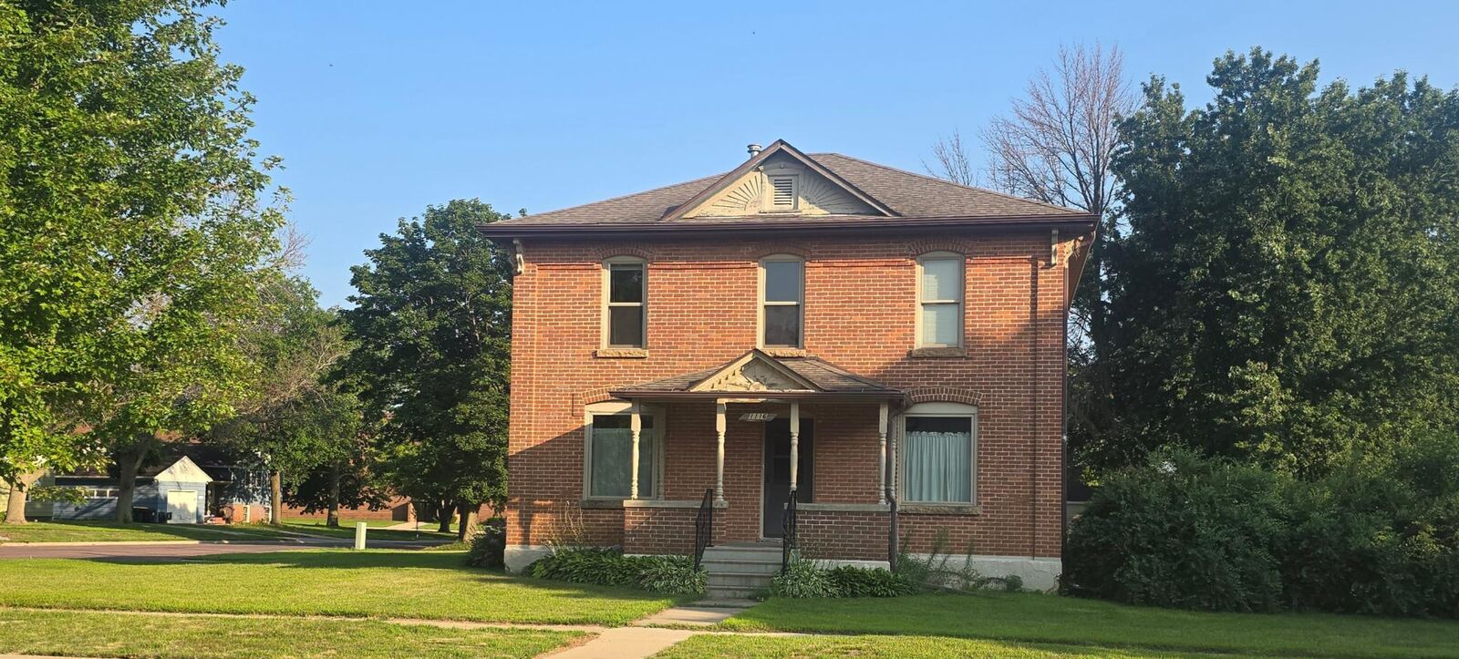 Property Photo:  1116 6th Avenue  MN 56159 