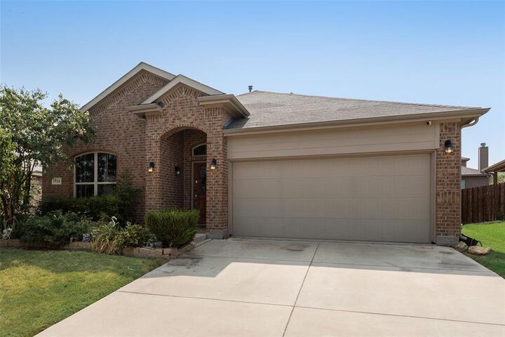 Property Photo:  1733 Falling Star Drive  TX 76052 