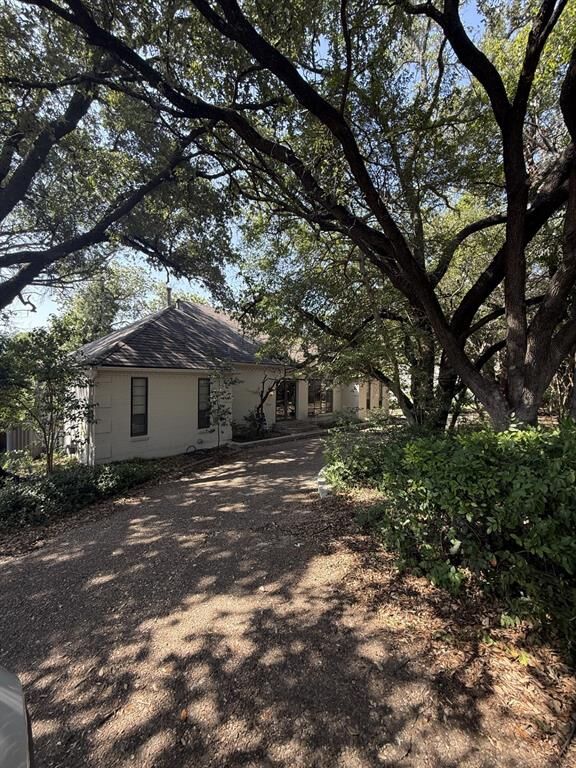Property Photo:  1909 Dakar Road E  TX 76116 