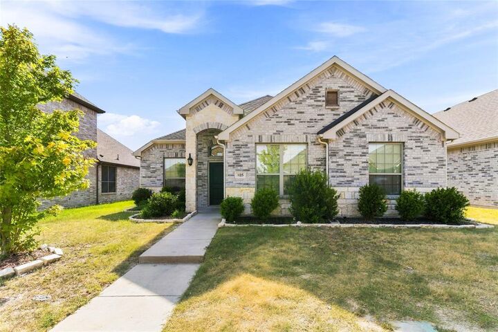 Property Photo: 105 Finlee Lane TX 75154