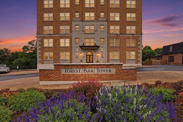 Property Photo: 2306 Park Place Avenue 10C TX 76110