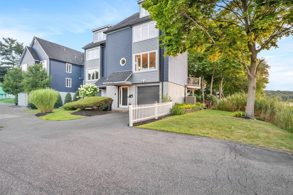 Property Photo:  2 Atkinson Dr 19  MA 01906 