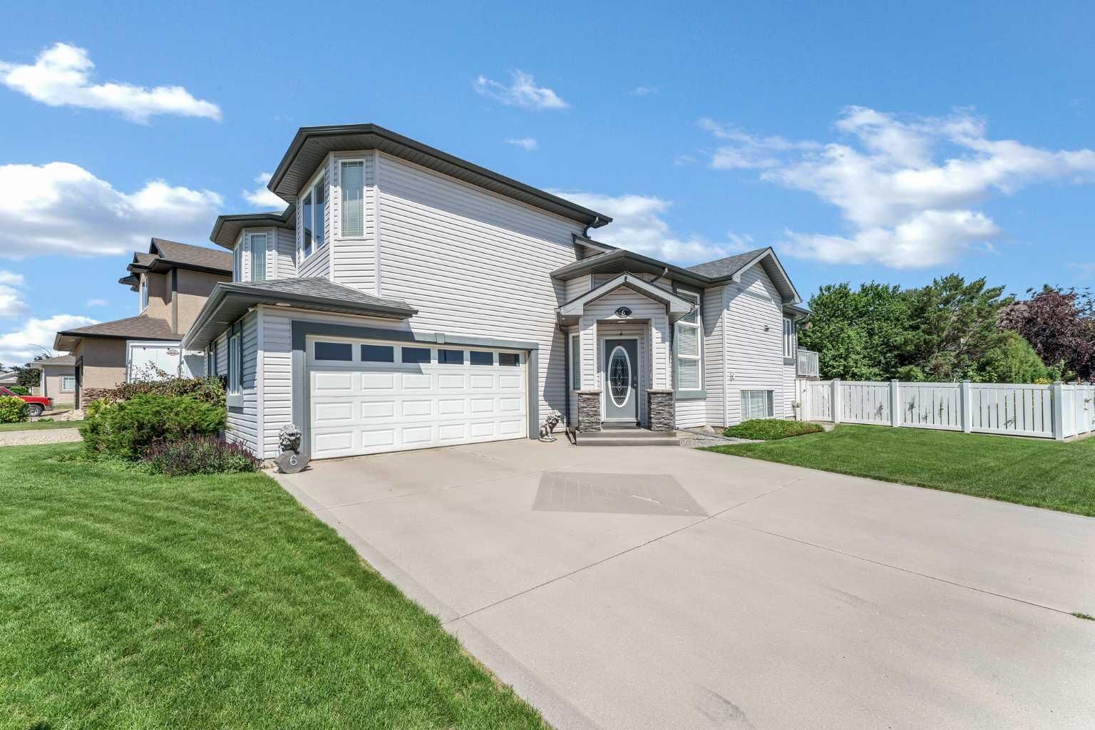 Property Photo: 6 Cottonwood Court SW AB T1B 4R5