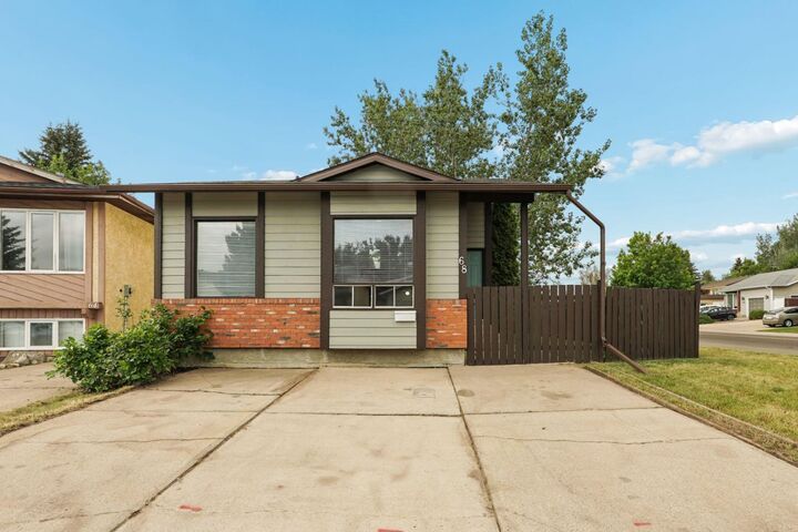 68 Dakota Road W — photo 1
