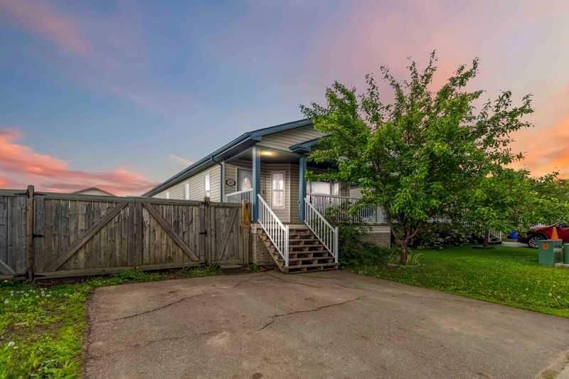 Property Photo: 221 Ash Way AB T9K 0G2