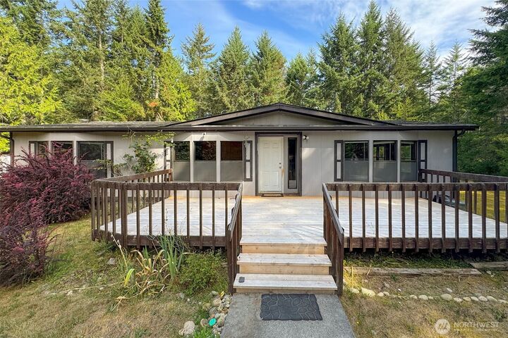 Property Photo:  223  Lorilee Lane  WA 98363 