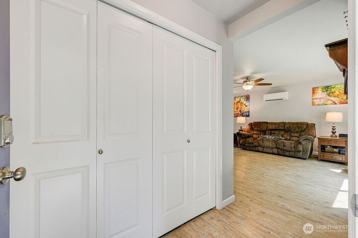 Property Photo: 36 Eagleview Lane Lane WA 98365