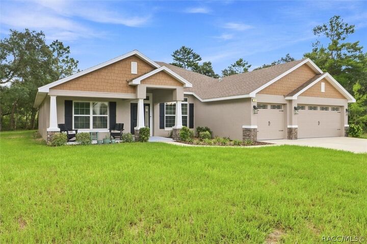 Property Photo:  14 Lupine Street  FL 34446 