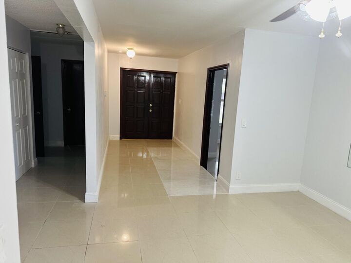 Property Photo:  926 N C Street  FL 33460 