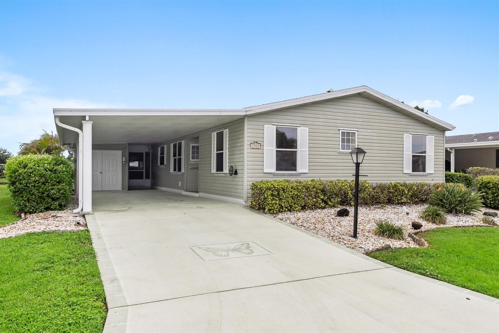 Property Photo: 7928 Meadowlark Lane FL 34952
