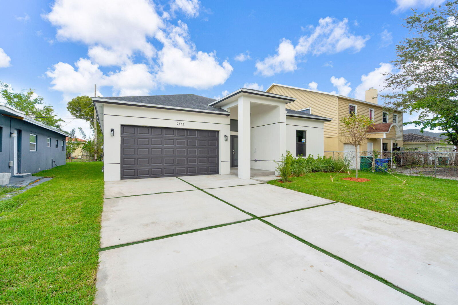 Property Photo: 867 NW 27th Terrace FL 33311