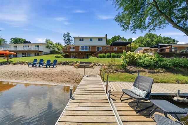 Property Photo:  1888 Squaw Lagoon Drive  MI 48371 