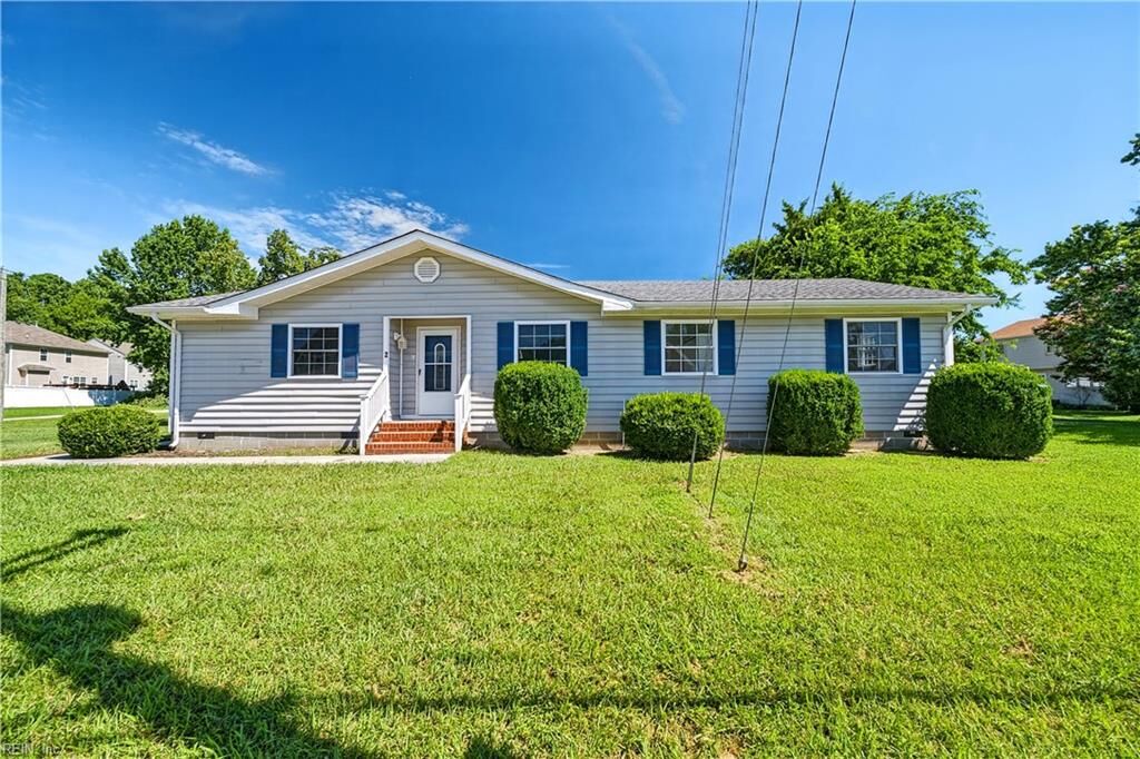 Property Photo:  2 Butler Farm Rd  VA 23666 