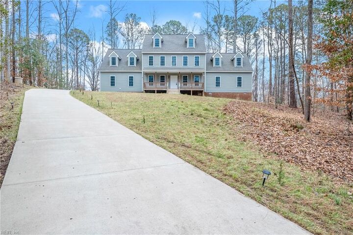 Property Photo: 4 Pasture Cir VA 23188