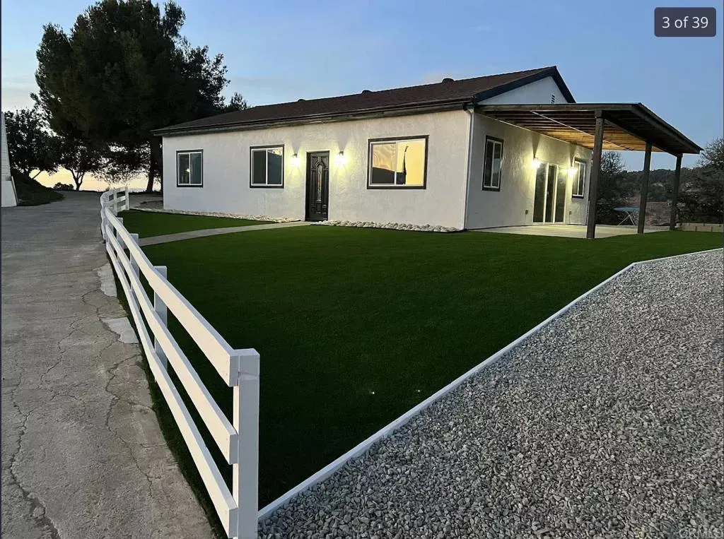Property Photo:  1533 Avohill Drive  CA 92003 