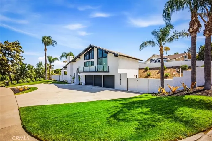 Property Photo:  6190 Shaker  CA 92506 