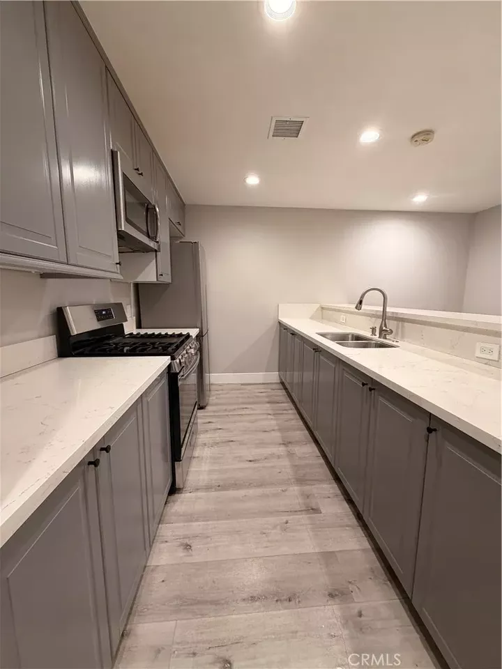 Property Photo:  13318 Del Sur Street  CA 91340 