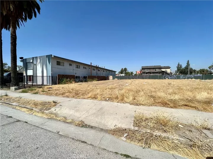 Property Photo:  474 Sepulveda  CA 92410 