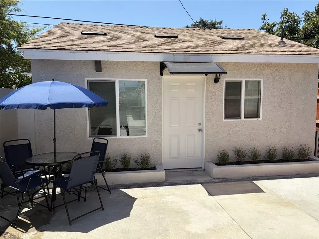 Property Photo:  12621 Izetta Avenue  CA 90242 